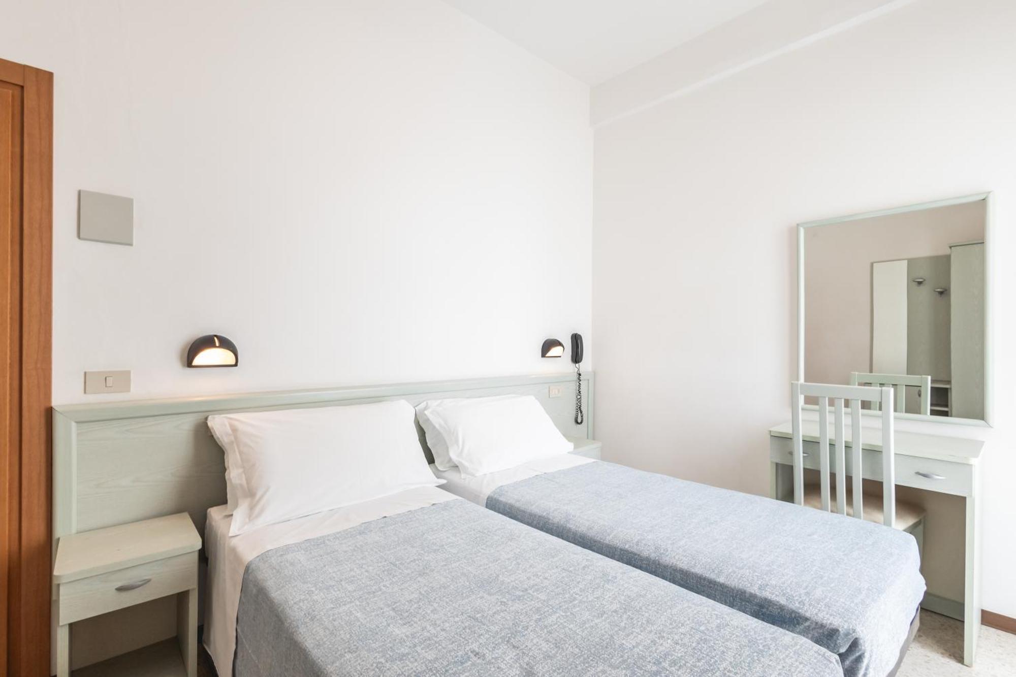 Hotel Leonardo 2*